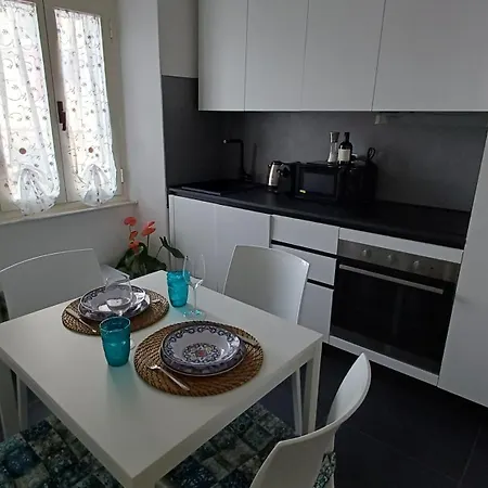Appartamento Mare Blu Marola Giardino E Vista Mare La Spezia